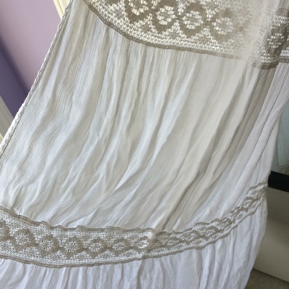 ❌SOLD❌ lace open front maxi dress - Picture 8 of 8